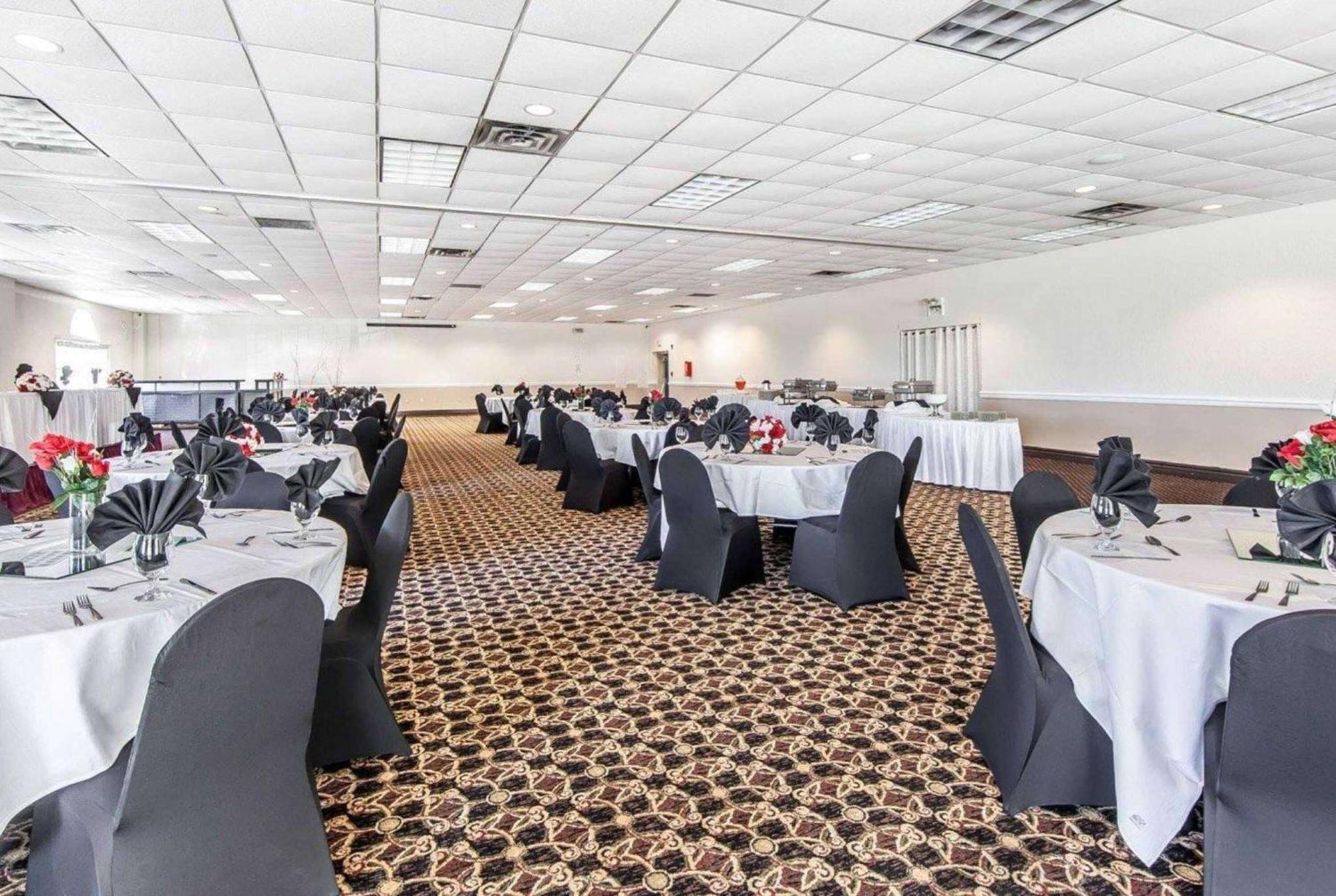 Wingate By Wyndham Marietta Conference Center Ohio Hotel Kültér fotó